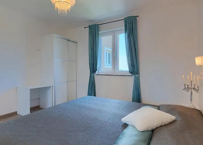 別荘 Stephanie ロヴィニ