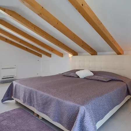 Stephanie Holiday home